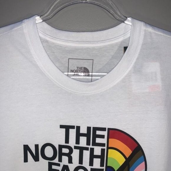 The North Face Pride Tank Top Shirt Standard Fit Mens Size XL NWT White Muscle - Picture 2 of 12
